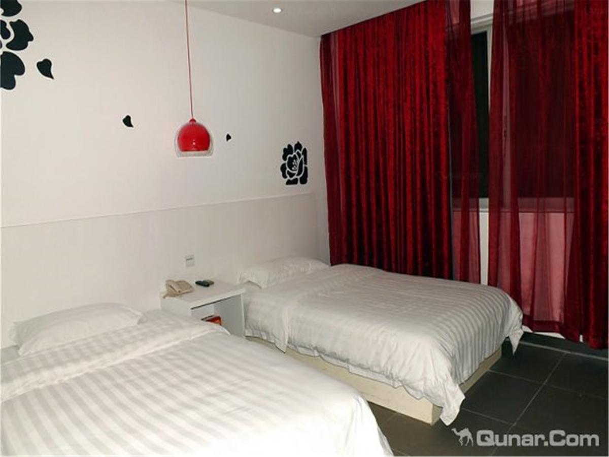 V8 Hotel Xicun Subway Branch Гуанчжоу Экстерьер фото